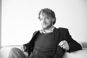 Оскар Бьянки: «Я пишу партитуру в такси, в поезде, про это есть уже много шуток» Оскар Бьянки: «Я пишу партитуру в такси, в поезде, про это есть уже много шуток»