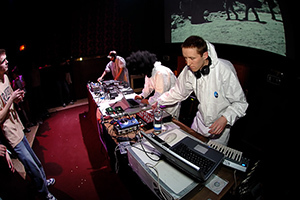 «Нет, я не храплю» «Нет, я не храплю»