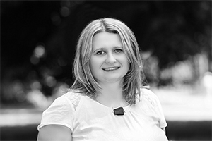 Ивона Райхардт: «Поляризация общества в Польше доходит до абсурда» Ивона Райхардт: «Поляризация общества в Польше доходит до абсурда»