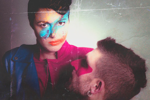 Девушка, аккордеон и терпкие гармонии Девушка, аккордеон и терпкие гармонии