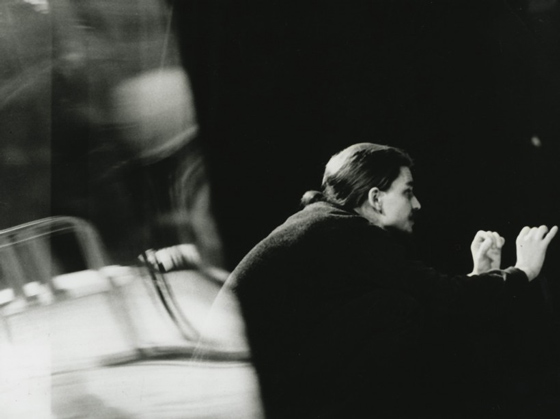 Гжегож Яжина  на репетиции «Ивонны, принцессы  Бургундской» в краковском Старом театре, 1997