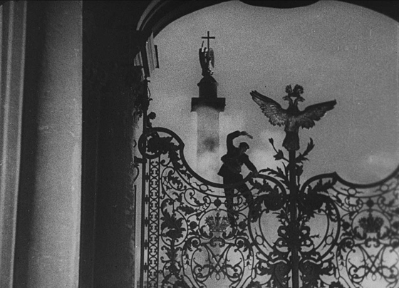 Кадр из фильма Сергея Эйзенштейна «Октябрь» (1927)