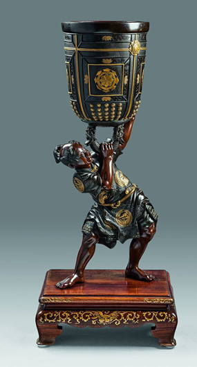 Бэнкэй, держащий колокол. Мастерская Мияо Эйсукэ. Ок. 1890