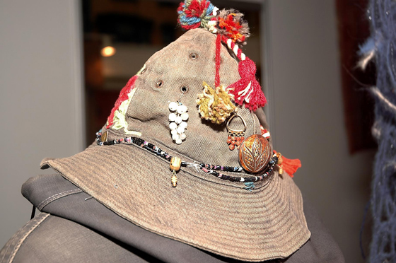 Шляпа в хипповском стиле, В. Теплышев (Дзен-Баптист), из собрания Т. Теплышевой