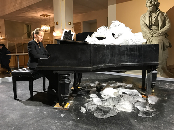 Ледяной рояль в Венском концертном зале