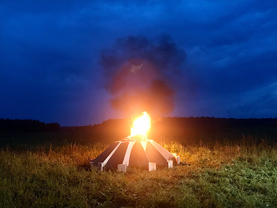 Сожжение фальи в арт-парке Никола-Ленивец