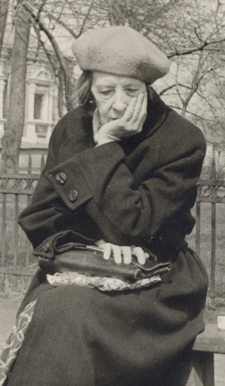 А.Ф. Софронова в 1960-е, Москва