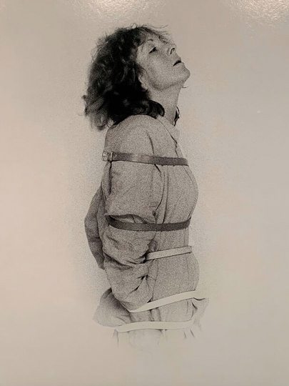 Маргот Пильц (<em>Margot</em><em> </em><em>Pilz</em> (*1936)). Секундная скульптура. Бондаж (из серии «Четвертое измерение»). 1978/2019