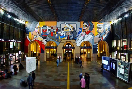 Панно Дмитрия Аске на Ленинградском вокзале в Москве. 2019