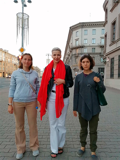 Н., подруга Нины, Мария Колесникова и сама Нина, 10&nbsp;августа 2020&nbsp;года