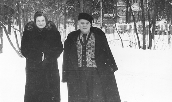 Наум Берковский и Елена Лопырева. Комарово. 1960