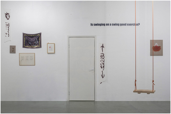 Выставка Саши Зубрицкой «Мастер ключ» в галерее Navicula Artis. Выставку целиком приобрел Сергей Лимонов