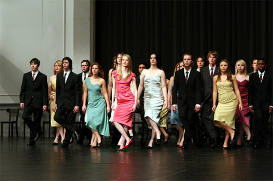 Сцена из спектакля Пины Бауш «Kontakthof mit Teenagern ab 14»<br>Tanztheater Wuppertal Pina Bausch. 2008