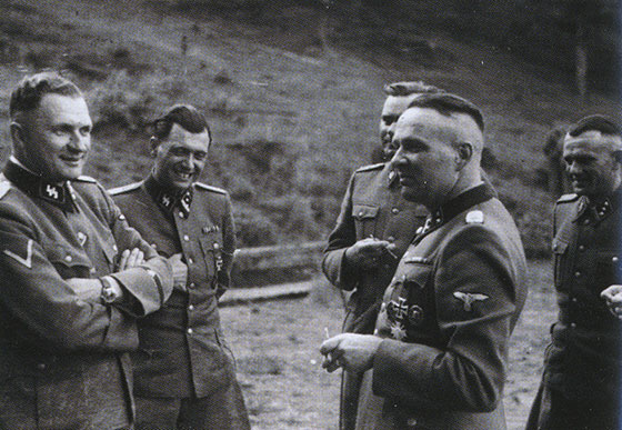 Офицеры СС на отдыхе в Солахютте близ Аушвица, 1944 г.