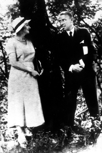 Михаил Булгаков со второй женой, Любовью Белозерской