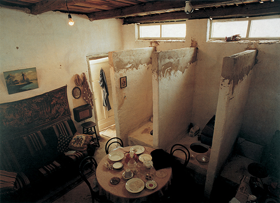 Илья Кабаков. Туалет. Инсталляция впервые построена на выставке Documenta X в Касселе, 1992.
