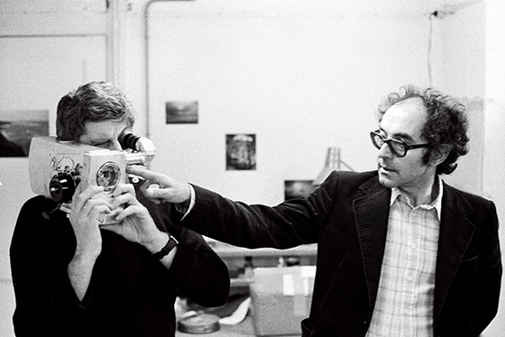 Жан-Бернар Мену и Жан-Люк Годар тестируют камеру Aaton 8-35, 1979 г. 