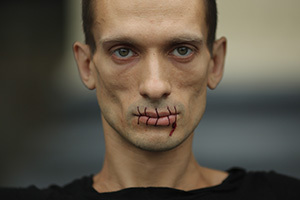 Петр Павленский:  «Мое тело — это модель социального»