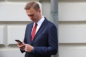 Навальный против СМИ
