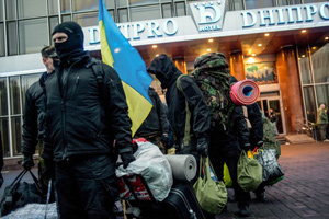 «Правый сектор» уходит с Майдана